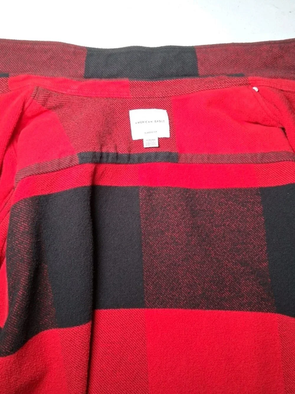 American Eagle Flannel Shirt Men XL Red Black Buffalo Plaid Heavyweight Classic - Picture 15 of 16